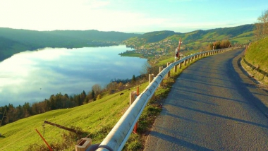 SZ_Herzroute_Einsiedeln-Zug_Aegerisee_farbbearbeitet.jpg Ampliamento del collegamento del percorso n. 99 «Herzroute» Svizzera centrale/Svizzera orientale (Progetto NPR da 2013 a 2015)